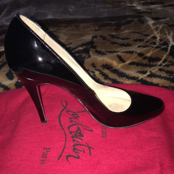 Pre-Loved Christians Louboutin Black Simple Pump Patent Leat - Picture 3 of 7